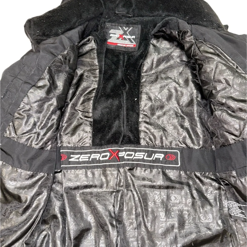 Women’s Winter Coat - Picture 4 of 9
